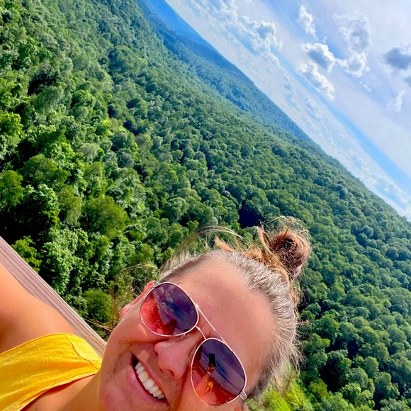 Meet your Posher, Amy - Picture 1 of 1